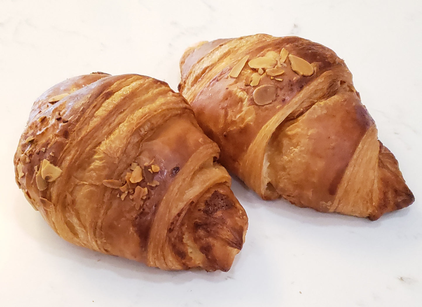 Almond Croissant (18)